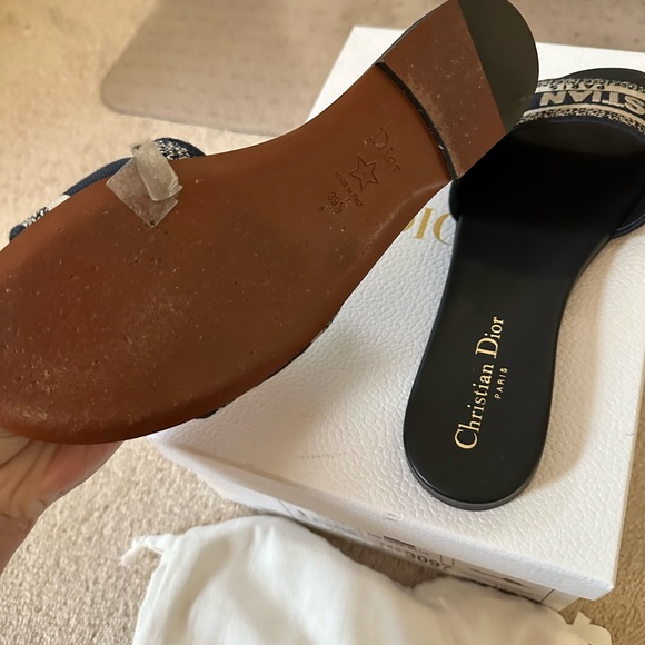 Dior DWAY SLIDES - Picture 2 of 6